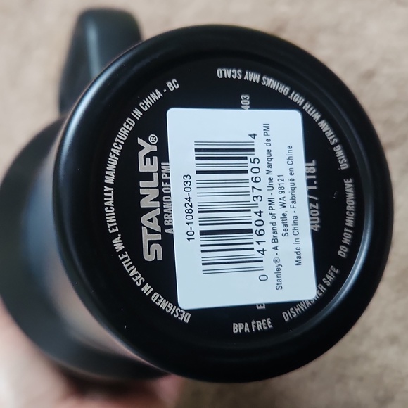 Stanley 40oz Quencher H2.0 Flowstate Tumbler NEW BLACK - Picture 5 of 5